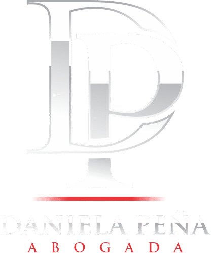 Daniela peña abogada